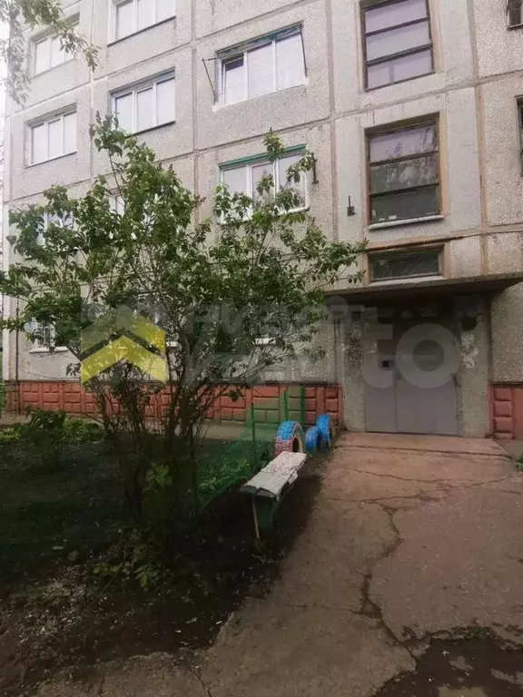 Комната 23,5 м в 5-к., 4/5 эт. - Фото 0
