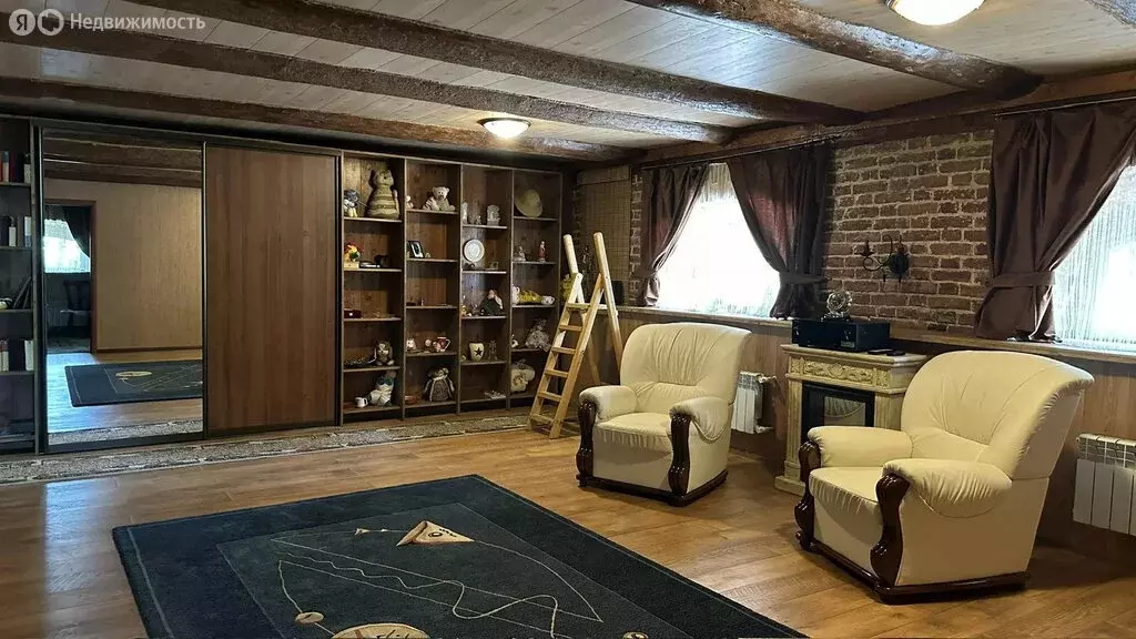 3-комнатная квартира: Астрахань, 3-я Интернациональная улица, 1/12 ... - Фото 1