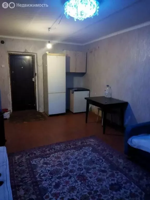 1к в 9-комнатной квартире (19.7 м) - Фото 1