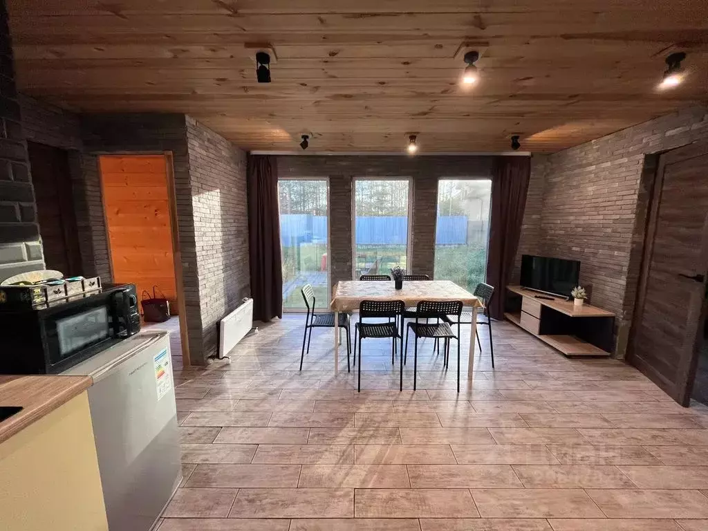 Дом в Ленинградская область, Ломоносовский район, Пениковское с/пос, ... - Фото 1