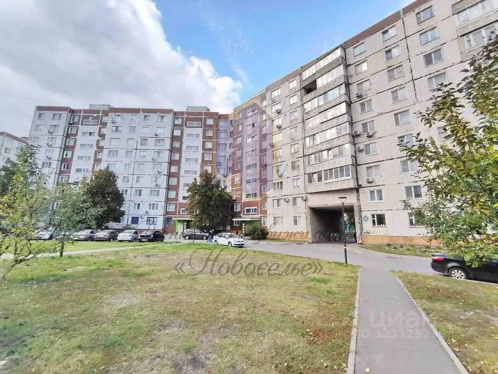 4-к кв. Белгородская область, Старый Оскол Солнечный мкр, 17 (71.1 м) - Фото 2