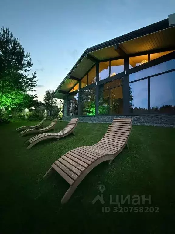 Дом в Карелия, Олонецкий район, Ильинское с/пос, с. Нурмойла ул. ... - Фото 1