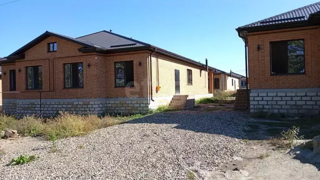 Дом в Ставропольский край, Михайловск Шпаковский район, ул. Ишкова ... - Фото 2