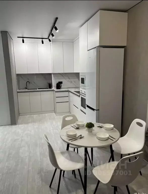 2-к кв. Волгоградская область, Волгоград ул. Алехина, 38А (59.0 м) - Фото 0