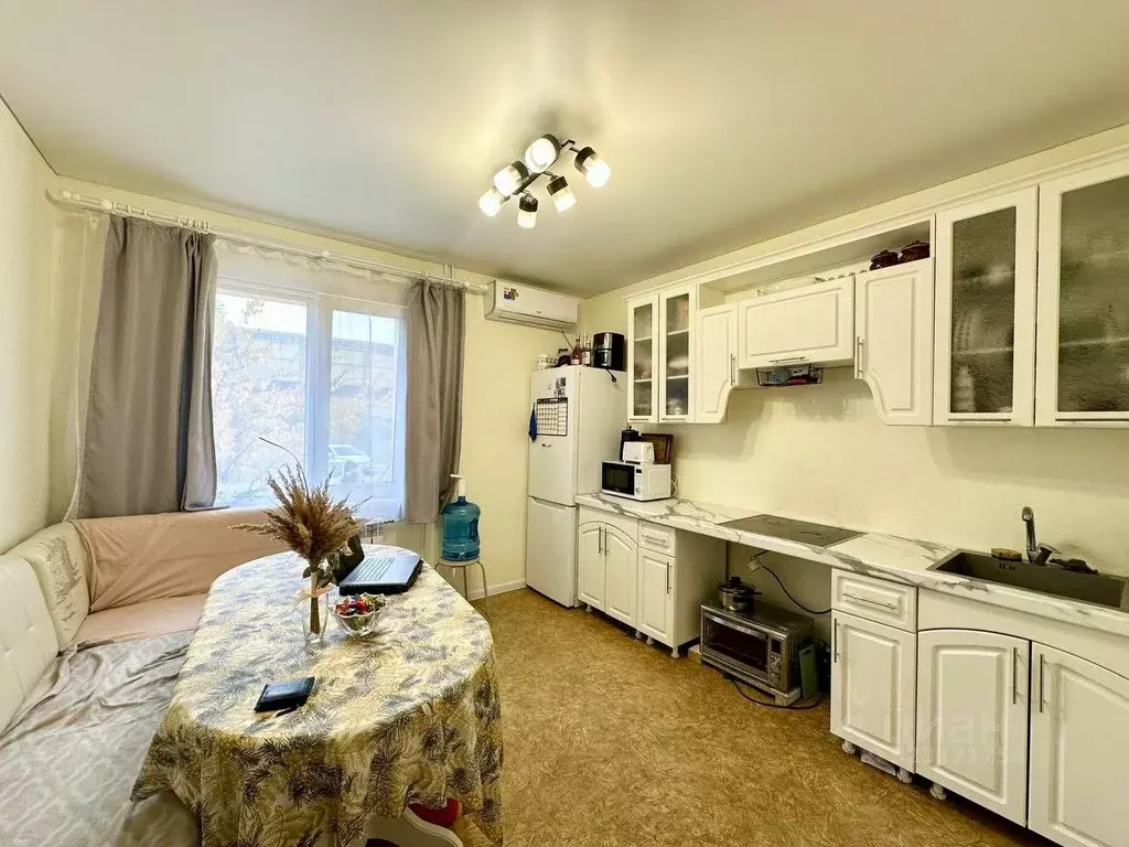 1-к кв. Оренбургская область, Оренбург ул. Фронтовиков, 8/2 (36.6 м) - Фото 1