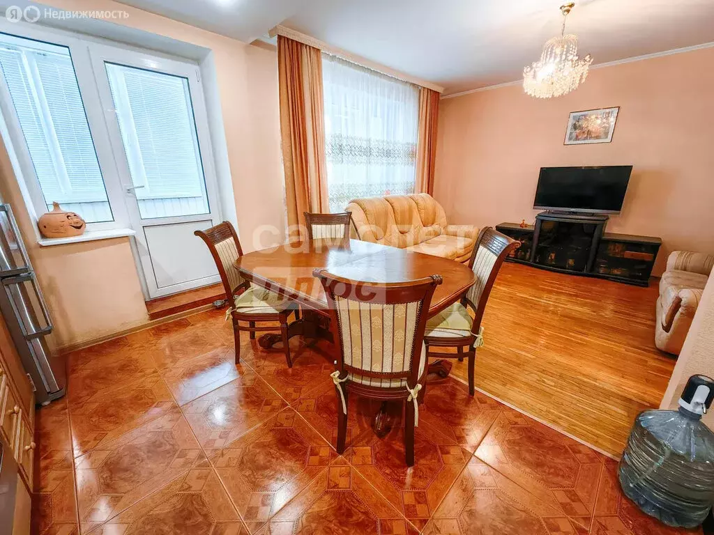 3-комнатная квартира: Ульяновск, улица Робеспьера, 81к2 (60.3 м) - Фото 1