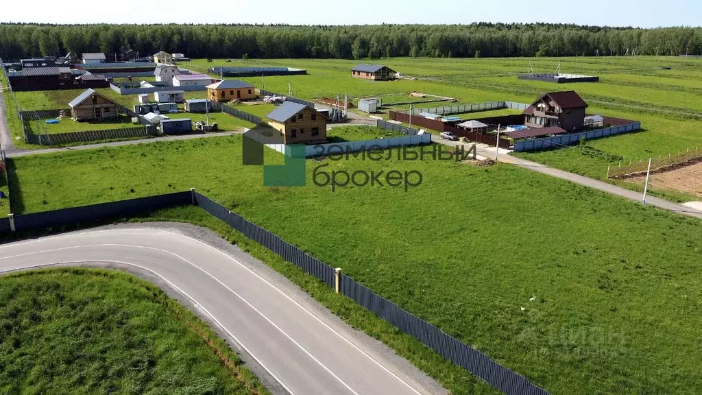 Участок в Московская область, Домодедово городской округ, д. Минаево  ... - Фото 0