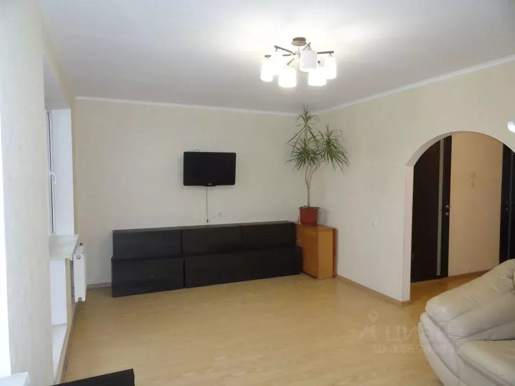 2-к кв. Пермский край, Пермь ул. Степана Разина, 38 (58.2 м) - Фото 2