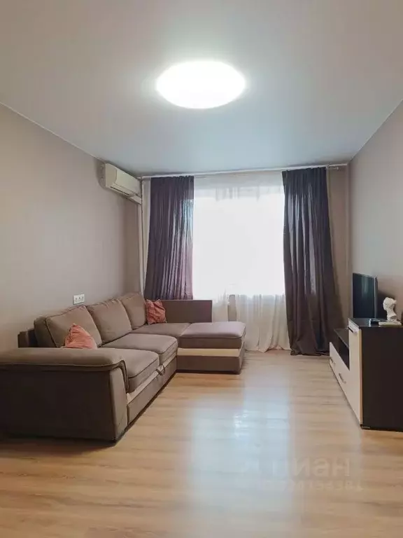 2-к кв. Самарская область, Тольятти ул. Ларина, 2Б (51.5 м) - Фото 1