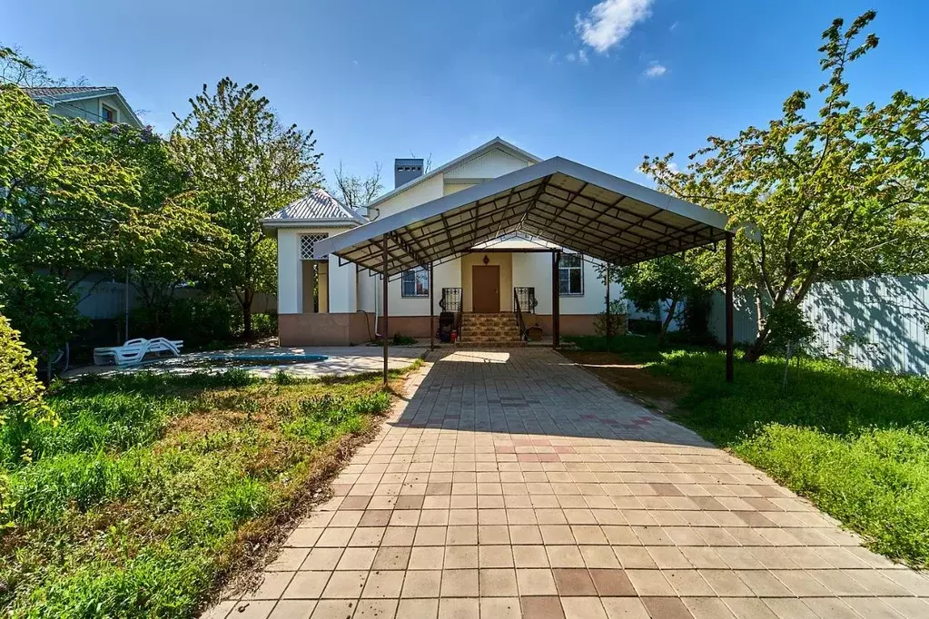 Дом в Краснодарский край, Краснодар Имени Н.И. Вавилова мкр, ул. А.В. ... - Фото 0