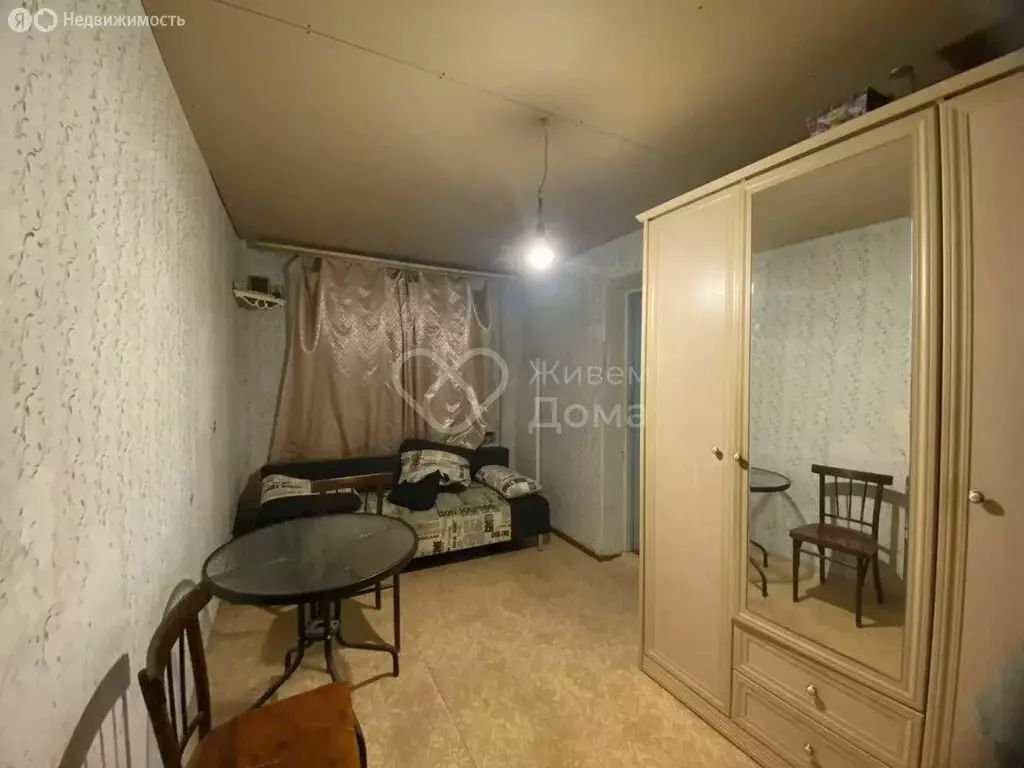 3-комнатная квартира: Волгоград, улица 64-й Армии, 22Б (55.7 м) - Фото 1