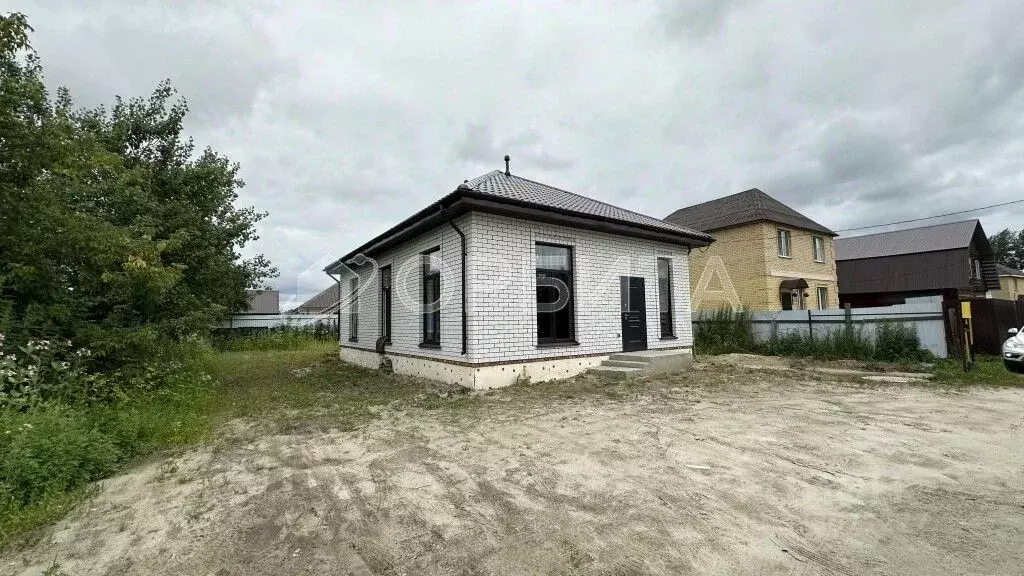 Дом в Тюменская область, Тюмень Парфеново мкр, ул. Комиссаржевской (77 ... - Фото 1