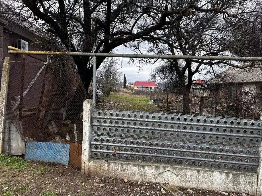 Участок в Крым, Симферопольский район, с. Родниково ул. Садовая, 30 ... - Фото 2