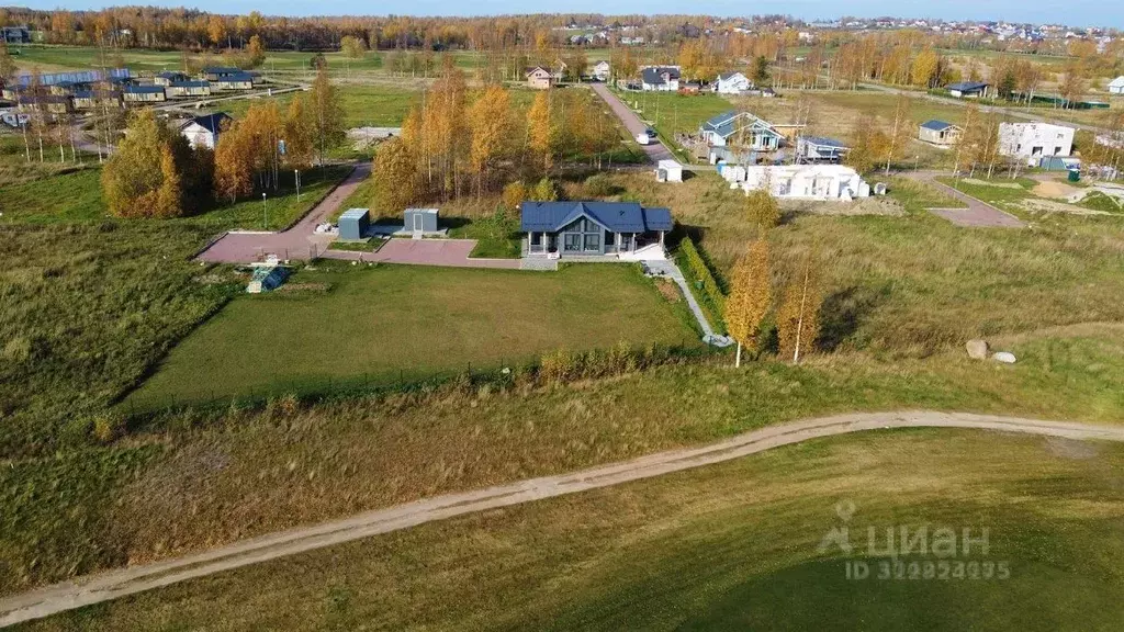 Участок в Ленинградская область, Ломоносовский район, Пениковское ... - Фото 1