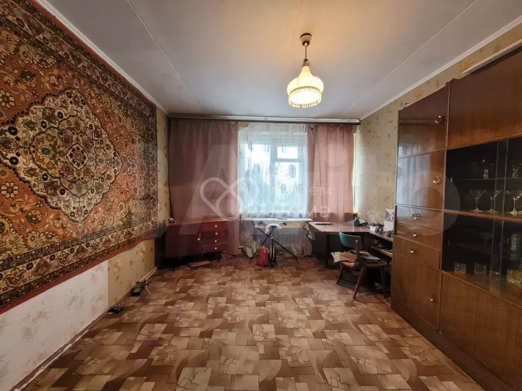Комната 37 м в 3-к., 4/9 эт. - Фото 1