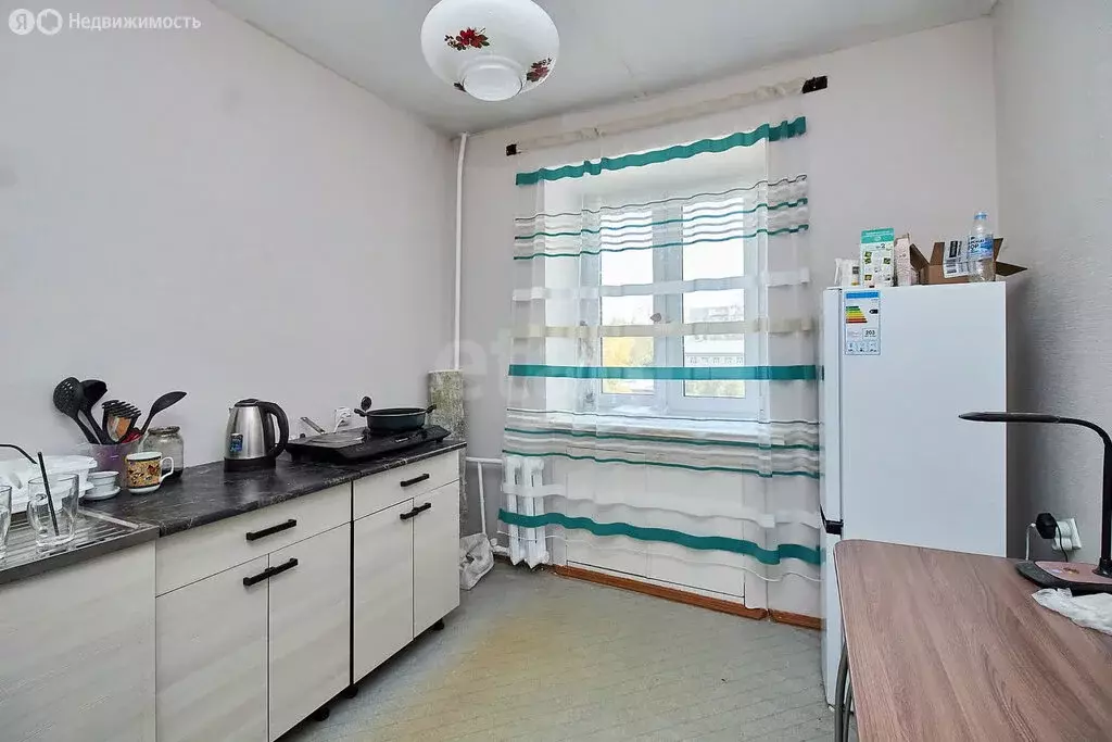 3-комнатная квартира: Тюмень, улица Максима Горького, 23А (59.2 м) - Фото 2