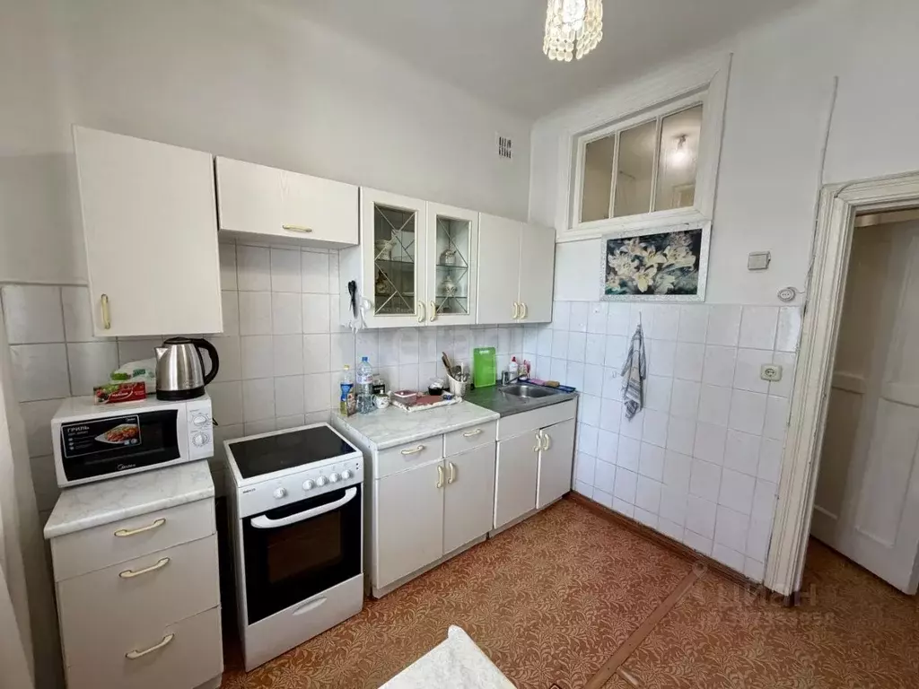 2-к кв. Тюменская область, Тюмень ул. Орджоникидзе, 51 (63.0 м) - Фото 2