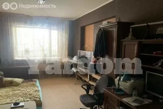 2-комнатная квартира: Красноярск, улица Академгородок, 10А (75 м) - Фото 1
