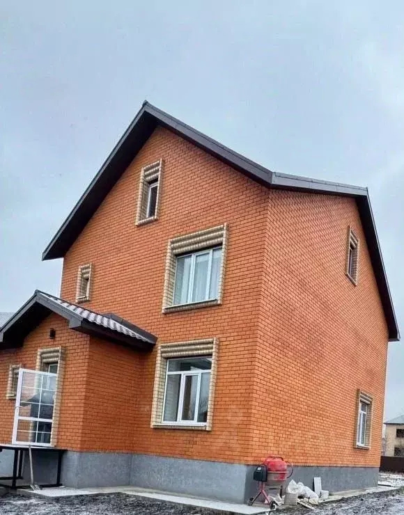 Дом в Оренбургская область, Оренбург проезд 5-й Виноградный (234 м) - Фото 2