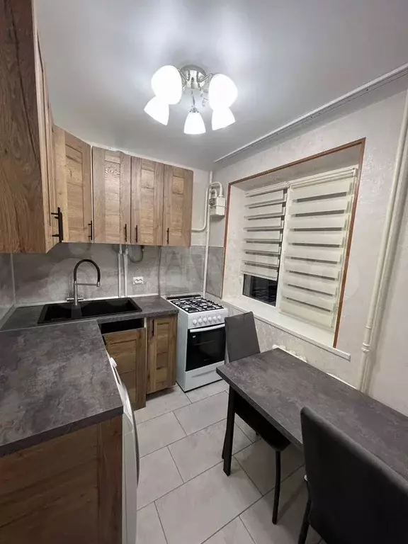 2-к. квартира, 42,8 м, 2/5 эт. - Фото 0