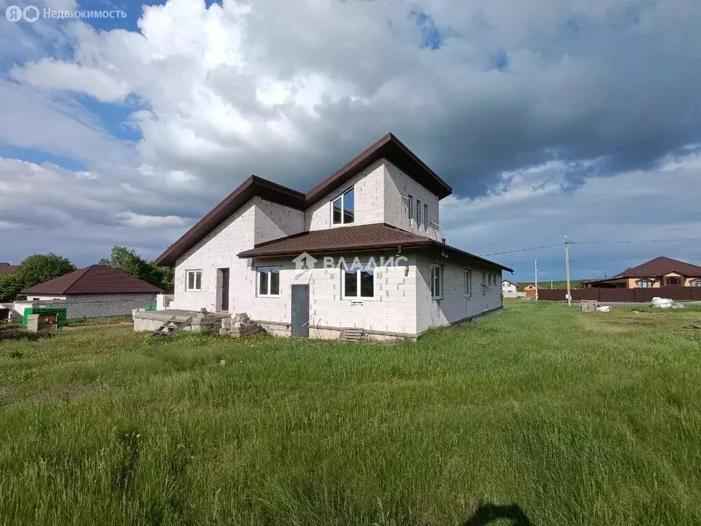 Дом в село Стрелецкое, Павловская улица, 21 (170 м) - Фото 1