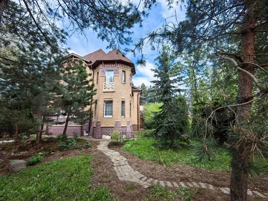 Дом 370 м на участке 15 сот. - Фото 1