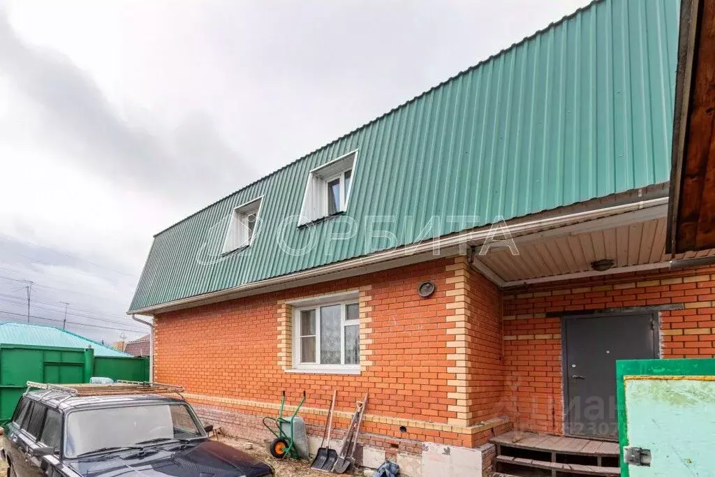 Дом в Тюменская область, Тюмень ул. Молодогвардейцев, 82 (83 м) - Фото 2