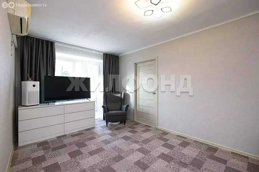 2-комнатная квартира: Новосибирск, Владимировская улица, 8 (42.3 м) - Фото 1