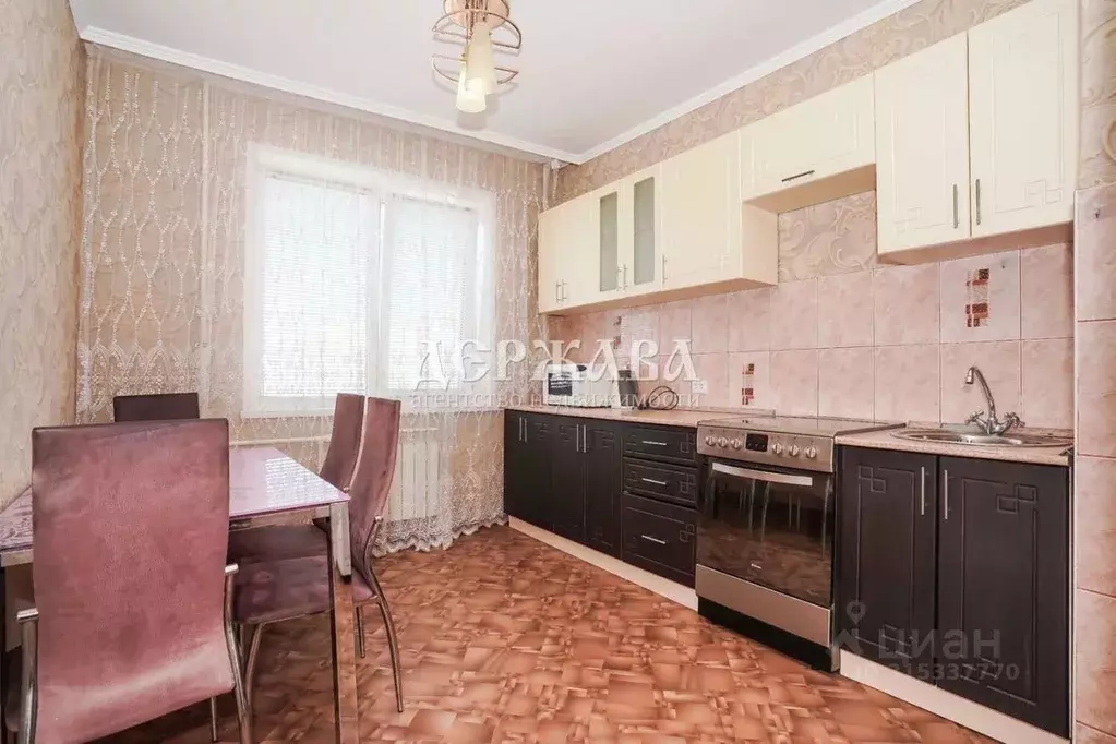 3-к кв. Белгородская область, Старый Оскол Лесной мкр, 17 (62.2 м) - Фото 0