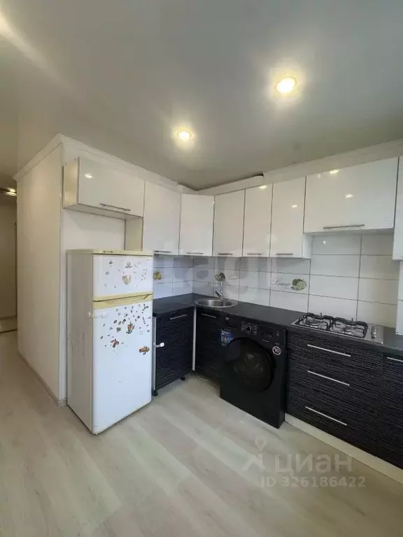 1-к кв. Калининградская область, Балтийск ул. Литке, 2 (31.2 м) - Фото 1