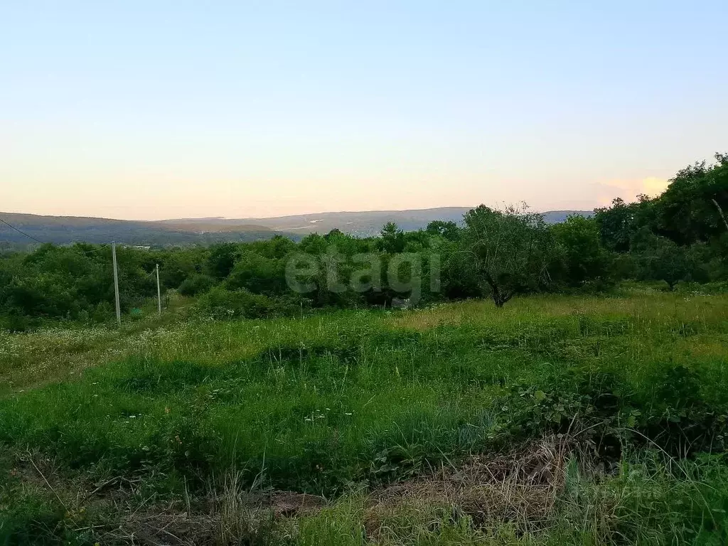 Участок в Адыгея, Майкопский район, пос. Каменномостский ул. Мира ... - Фото 1