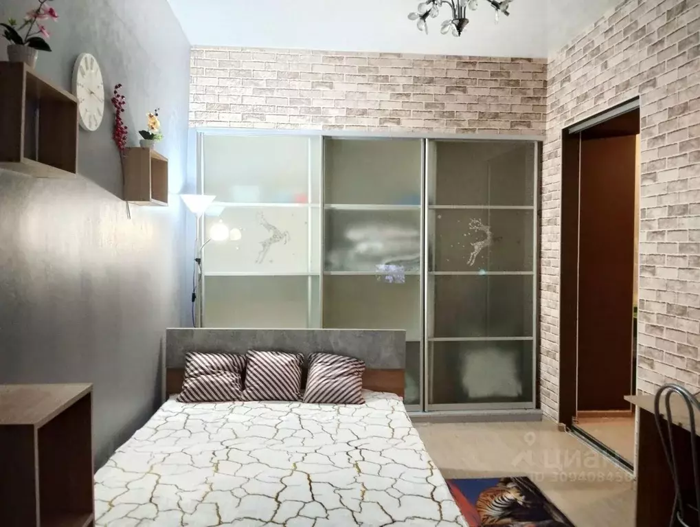 Комната Свердловская область, Екатеринбург ул. Баумана, 2А - Фото 2