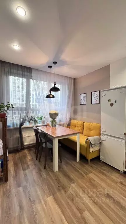 1-к кв. Тюменская область, Тюмень ул. Андрея Приказнова, 7 (37.0 м) - Фото 1