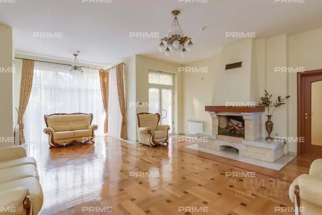 Коттедж в Московская область, Одинцовский городской округ, д. Барвиха  ... - Фото 1