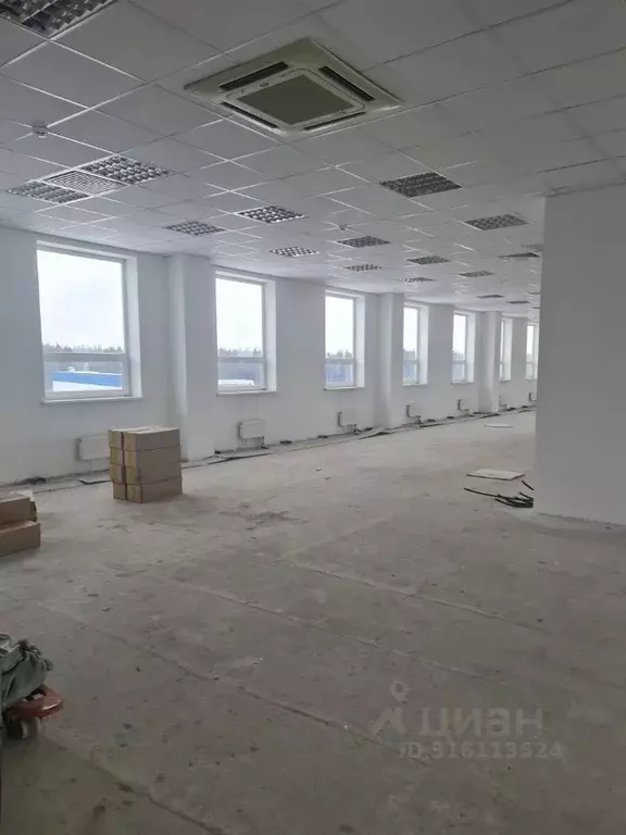 Офис в Московская область, Химки городской округ, д. Дубровки ул. ... - Фото 1