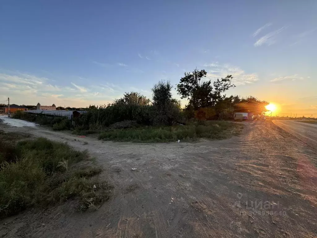 Участок в Астраханская область, Приволжский район, пос. Поляна ул. ... - Фото 1