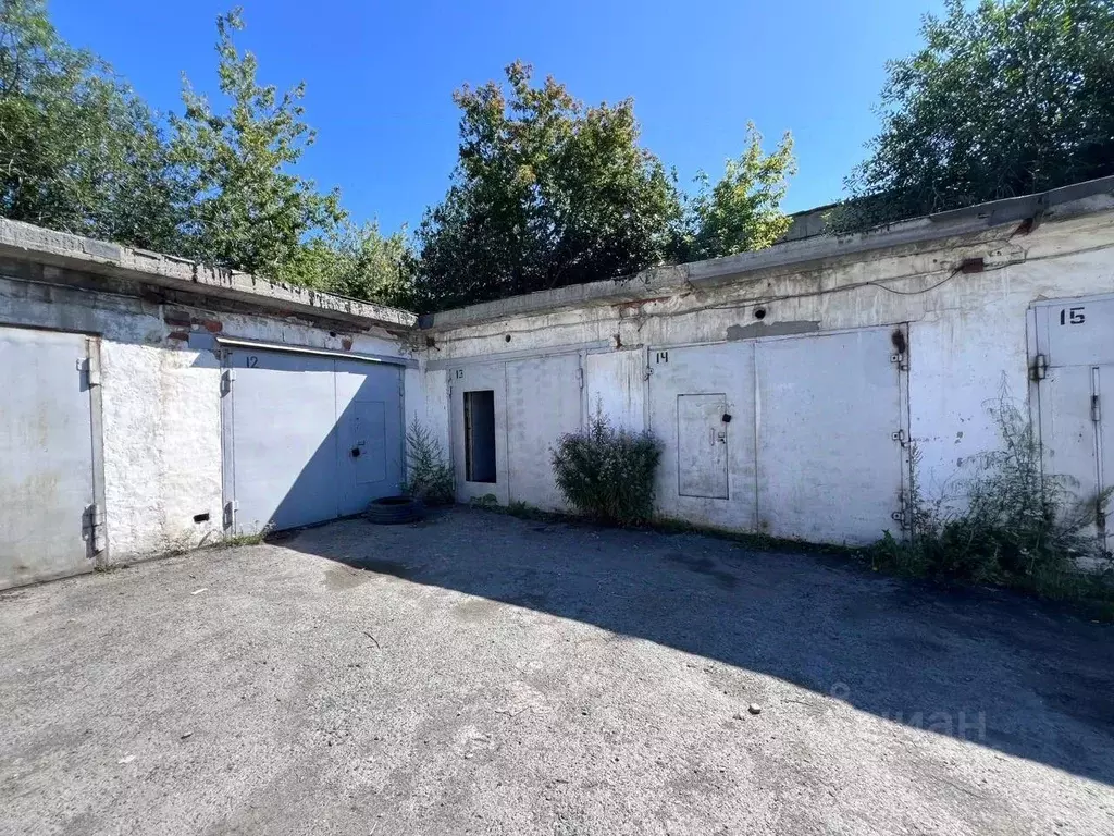 Гараж в Свердловская область, Екатеринбург ул. Крестинского, 54 (50 м) - Фото 0