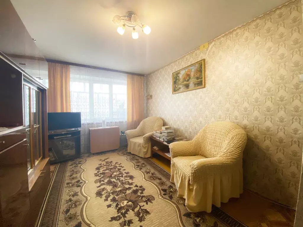 Продаётся 3-к квартира, 46.9 м - Фото 1