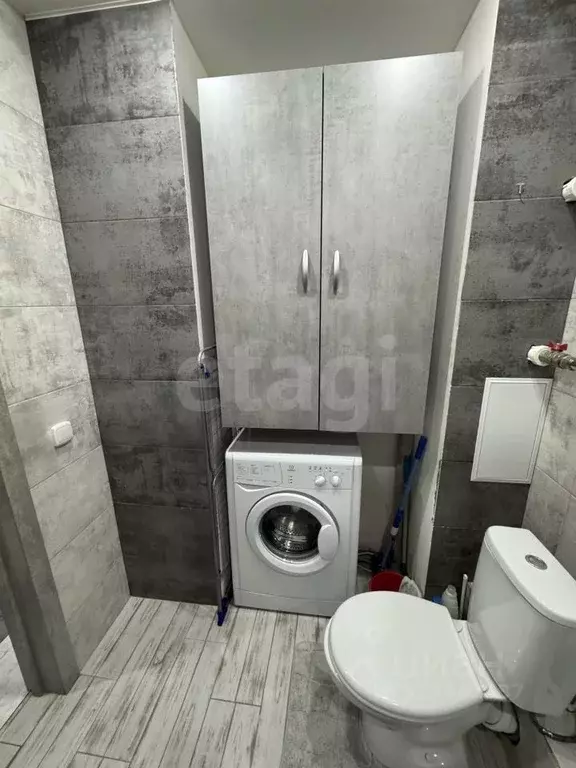 Студия Тюменская область, Тюмень ул. Тимофея Чаркова, 28 (21.0 м) - Фото 1