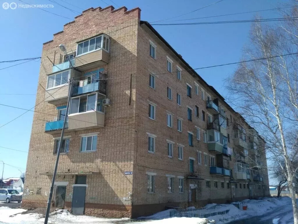 4-комнатная квартира: село Чугуевка, улица Комарова, 13 (58.1 м) - Фото 1