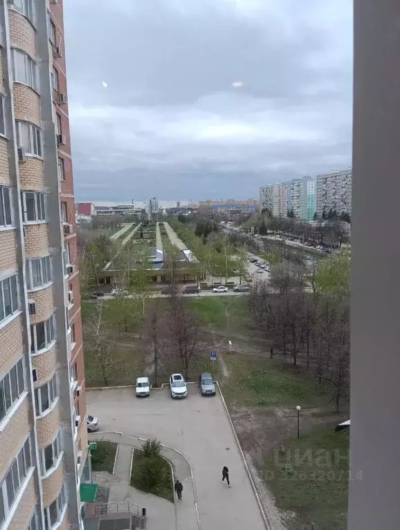 2-к кв. Самарская область, Тольятти Революционная ул., 11б (64.3 м) - Фото 1