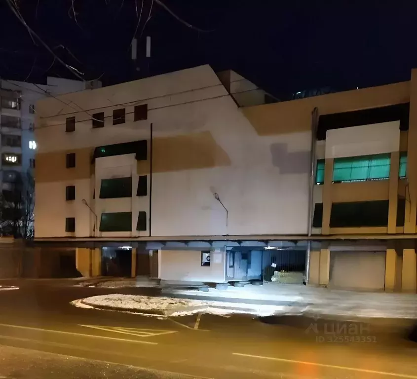 Гараж в Москва ул. Адмирала Руднева, 6 (17 м) - Фото 2