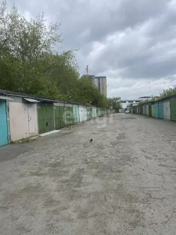 Гараж в Свердловская область, Екатеринбург тракт Сибирский, 30А (18 м) - Фото 0