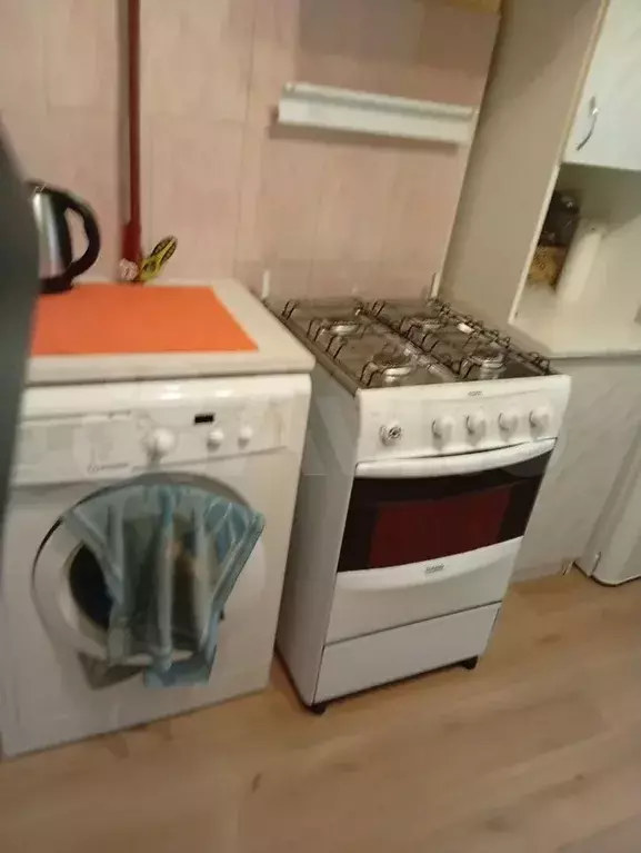 Комната 14 м в 3-к., 1/9 эт. - Фото 0