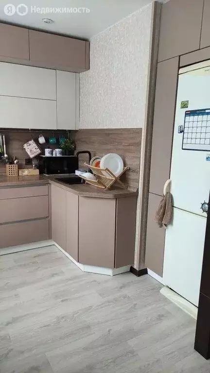 3-комнатная квартира: Ижевск, Песочная улица, 18 (63 м) - Фото 1