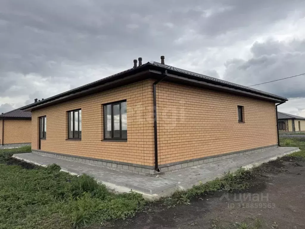 Дом в Белгородская область, Белгородский район, с. Стрелецкое ул. ... - Фото 0