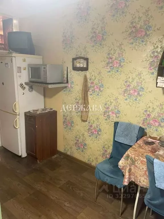 3-к кв. Белгородская область, Старый Оскол Приборостроитель мкр, 14 ... - Фото 1