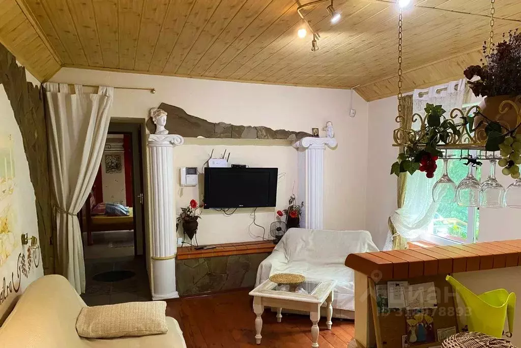 Дом в Крым, Алушта ул. Карла Маркса, 11 (60 м) - Фото 0
