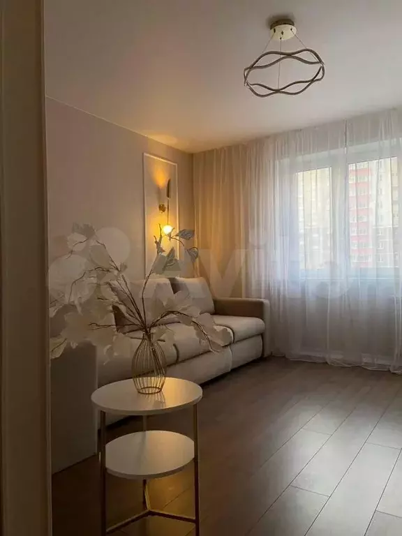 1-к. квартира, 42 м, 2/15 эт. - Фото 0
