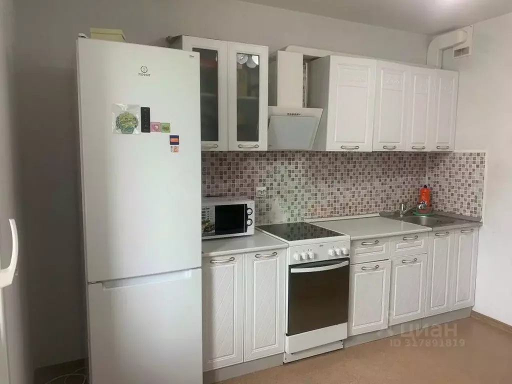 2-к кв. Сахалинская область, Южно-Сахалинск Фабричная ул., 36 (53.0 м) - Фото 1